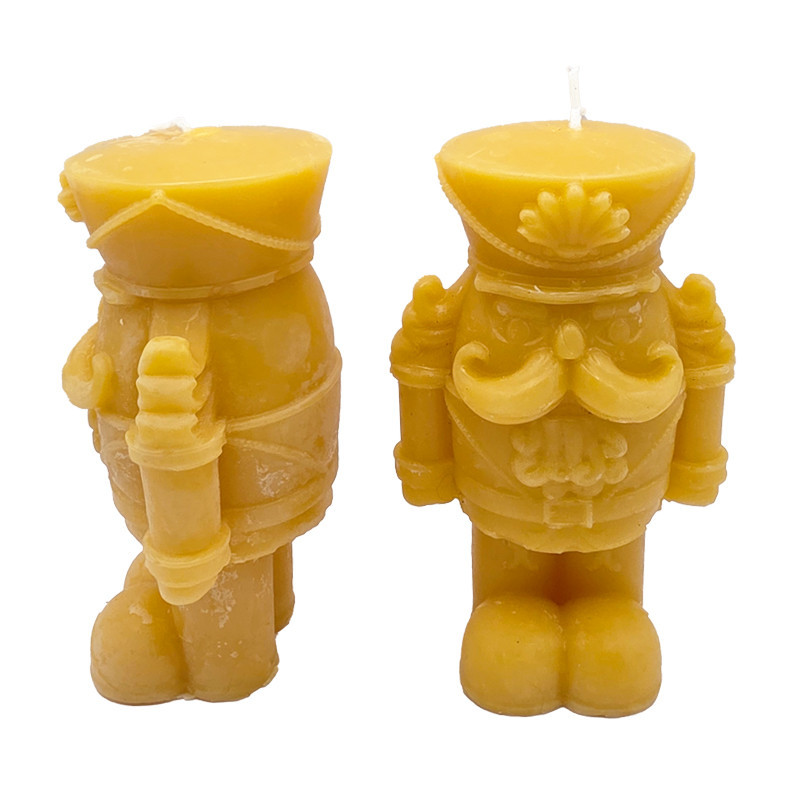 Wachskerze Nussknacker – Weihnachtsdeko aus Wachs